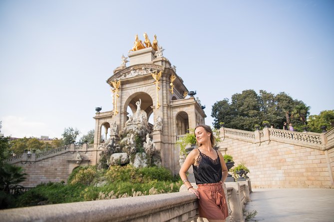 Instagram Photoshoot Tour in Barcelona - Posing help from Lola, Natalia, Enola, and the team