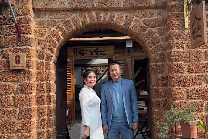 Instagram Tour Duong Lam Ancient Village with Train Street Visit - Is $86 a fair price?