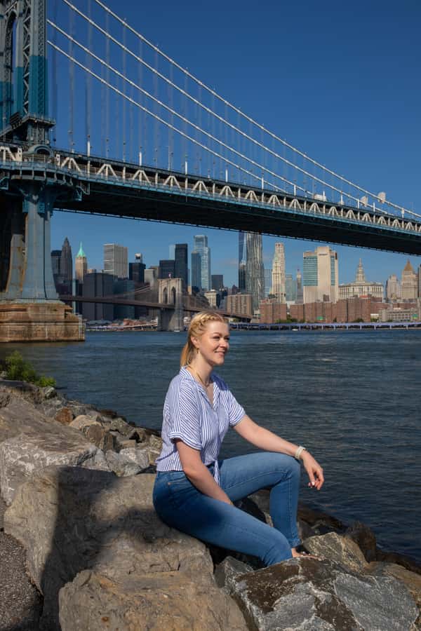 Instagram tour of New York with a private photographer - Dumbo Turns the City Into Your Background