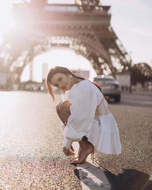 Instagram tour of Paris with a private photographer - Choosing between the full gallery and 30 edited images