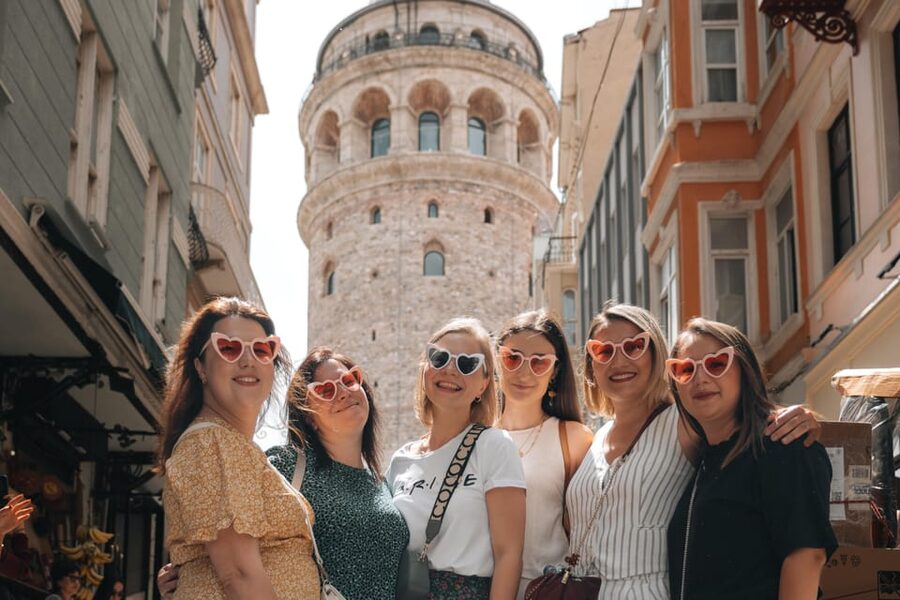 Istanbul: Galata Tower, Bosphorus & Hidden Gems Photo Shoot - Karakoy Umbrellas and the benefit of a moving route
