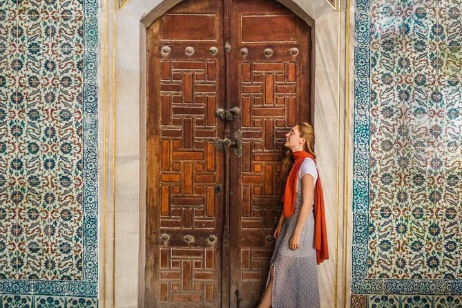 Istanbul Instagram Tour: Famous Spots (Private & All-Inclusive) - Lunch, transportation, and the value of $288