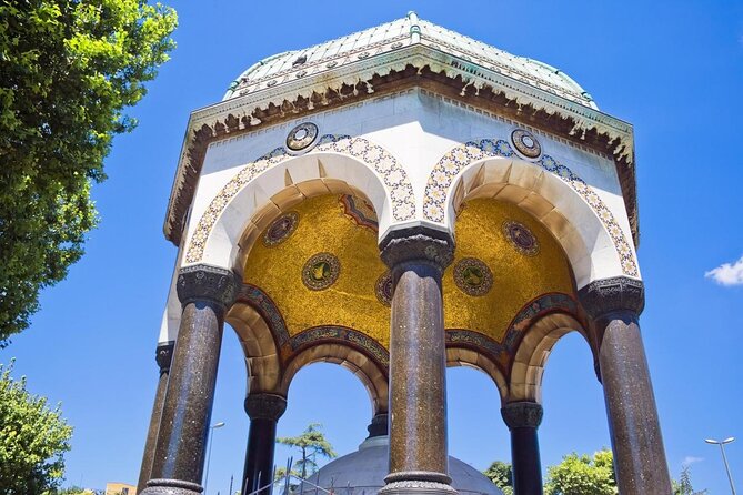 Istanbul Photoshoot at Top Spots - Key points at a glance