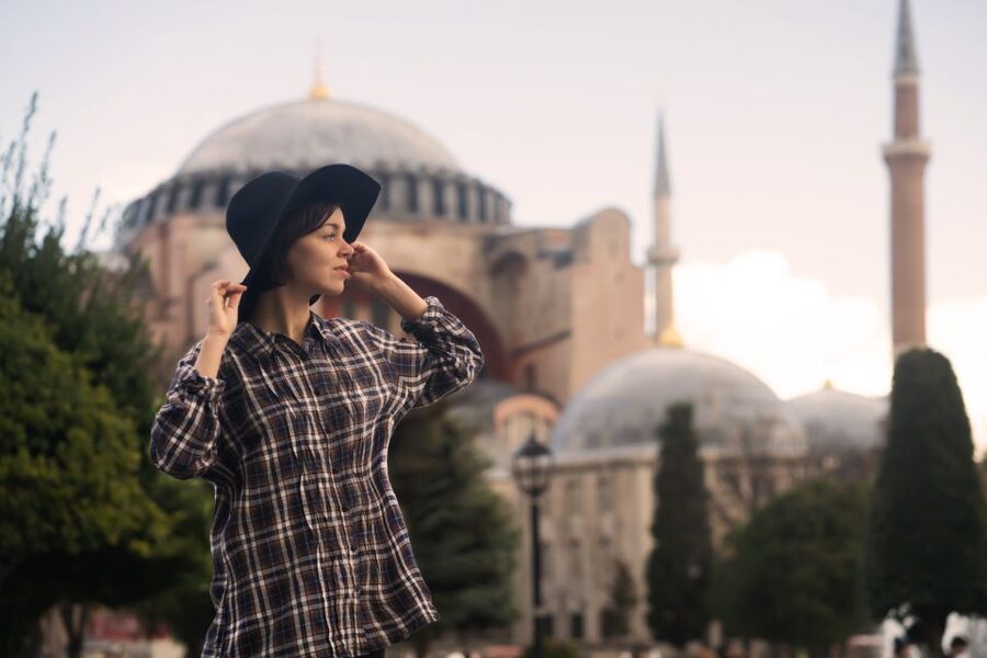 Istanbul: Private photoshoot at Hagia Sophia&Blue Mosque - The Blue Mosque photo stop