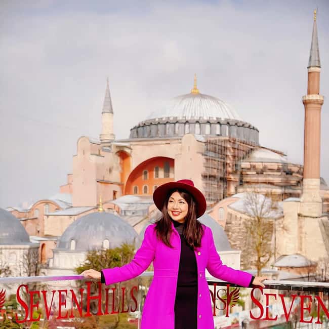 Istanbul: Tour and Photoshoot at Multiple Locations - Galata Tower, Galat Bridge, and Karakoy Umbrella Street