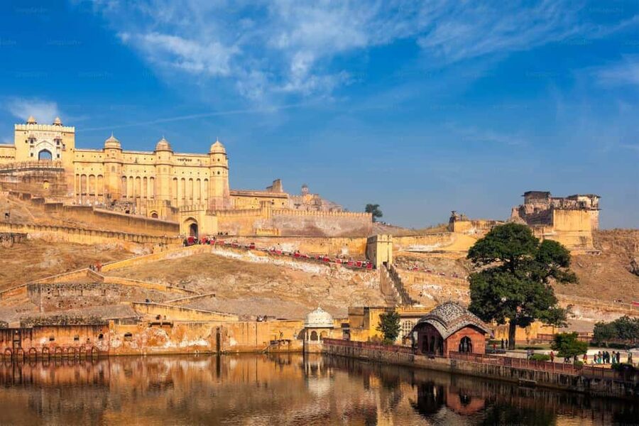 Jaipur: Full Day Sightseeing with Professional Photographer - Lunch and the pace of the afternoon