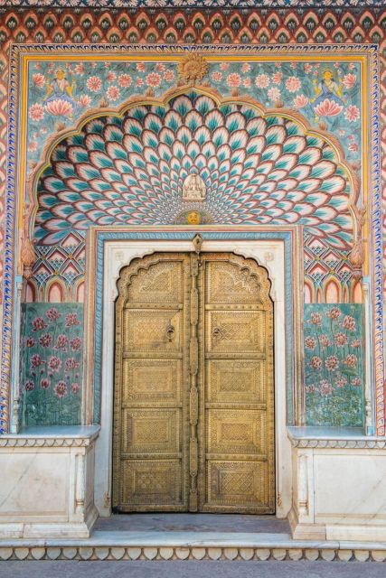 Jaipur: Instagram Tour of The Top Photography Spots - Hawa Mahal: Jaipur’s most recognizable facade