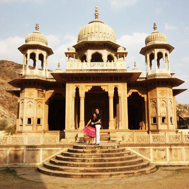 Jaipur: Private Instagram Tour of Top Photography Spots - Hawa Mahal is best treated as a street scene