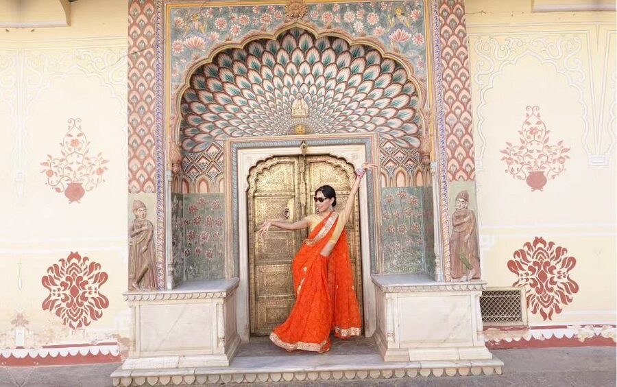 Jaipur: Private Tour for Instagram and Photography Lovers - Gaitor’s carved royal tombs