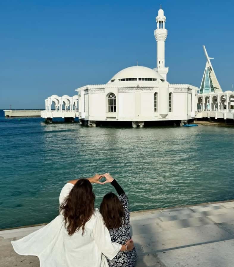 Jeddah: Private Highlights Tour of Most Instagrammable Spots - Beit Nassif and the look of old Jeddah