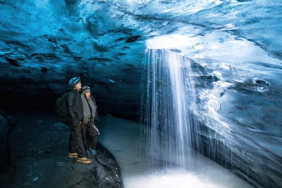 Jökulsárlón: Glacier Hike, Ice Cave, and Photoshoot Package - What the five-photo package adds