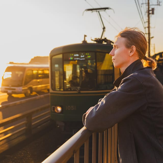 Kamakura Tour with Pro Photographer: Anime Train & Fuji view - Key points at a glance