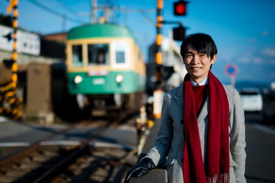 Kamakura Tour with Pro Photographer: Anime Train & Fuji view - The Enoden crossing and a full hour of portraits