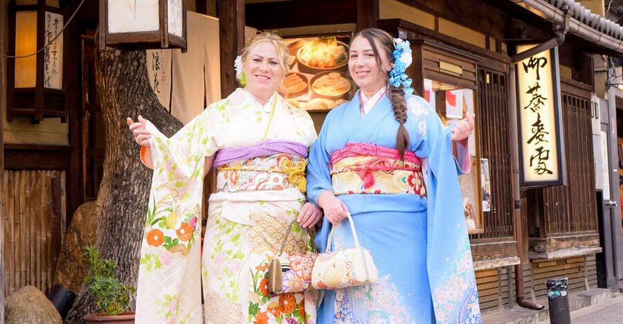 Kimono photoshoot-Includes 100 photo data - Should You Book the Shinsaibashi Kimono Photoshoot?