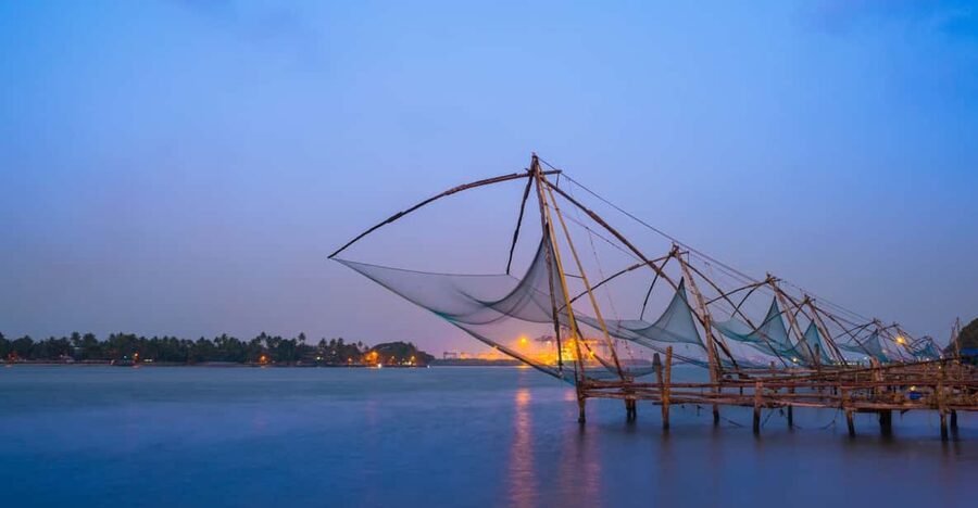 Kochi Insta Photo Walk with Tuk Tuk Ride Experience - Jew Town, spices, and handicrafts