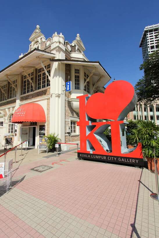 Kuala Lumpur: Half-Day Photo Tour with Petronas Twin Towers - Key points to know before booking
