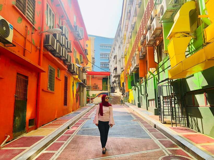 Kuala Lumpur: Private Highlights Instagram Tour - The Petronas Twin Towers finish the day