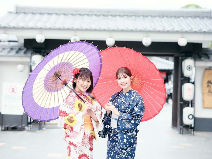 Kumamoto: 【jyousaien】Kimonorental with photoshoot - Getting dressed by professional staff