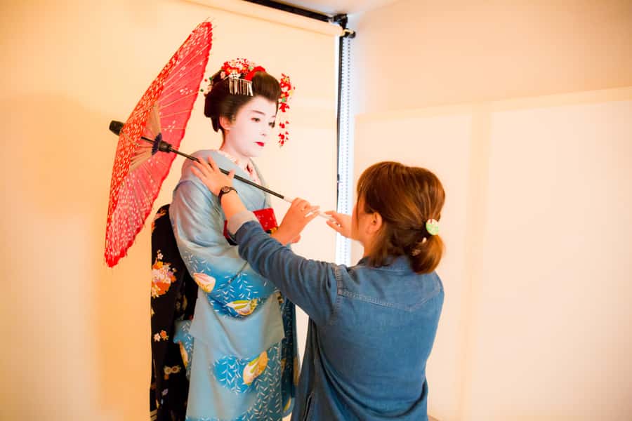 Kyoto: 2-Hour Maiko Makeover and Photo Studio Shoot - What makes the $139 price reasonable