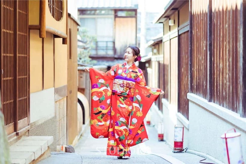 Kyoto Gion Kiyomizudera Kimono Yukata Hairstyle | Photoshoot - Picking a Kimono From 700 or More
