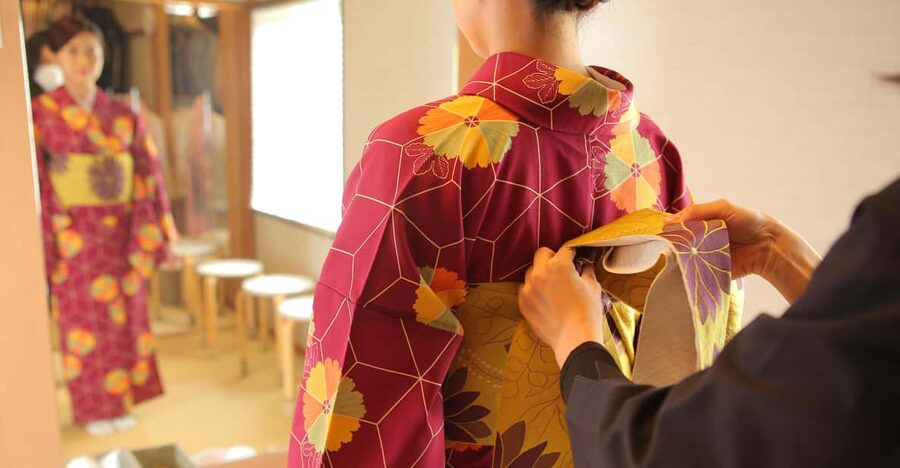 Kyoto : Kiyomizu-dera Temple : kimono and Indoor photo shoot - Keeping the kimono until 5pm