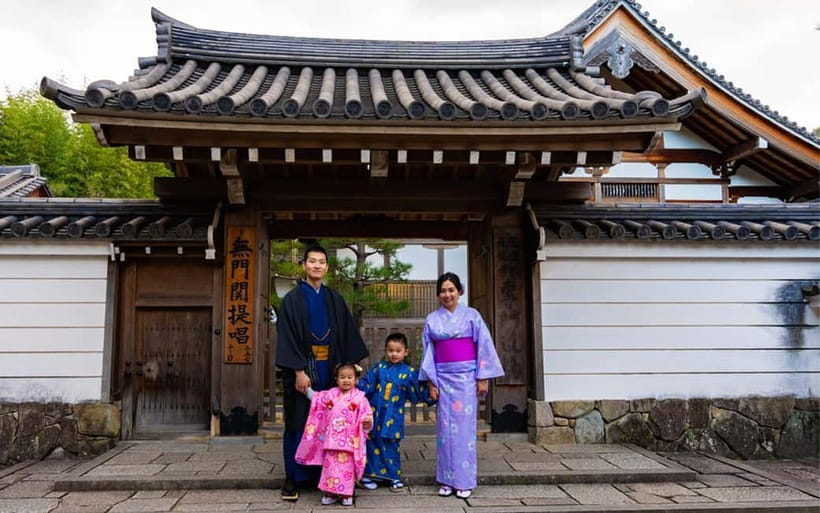 Kyoto: Private Photoshoot Experience in Arashiyama Bamboo - Kimono Forest and Nonomiya Shrine