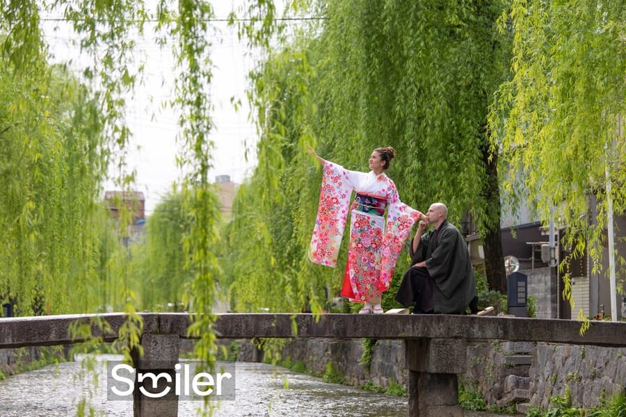 Kyoto: Private romantic photoshoot for couples - What happens during the 45-minute Kyoto shoot