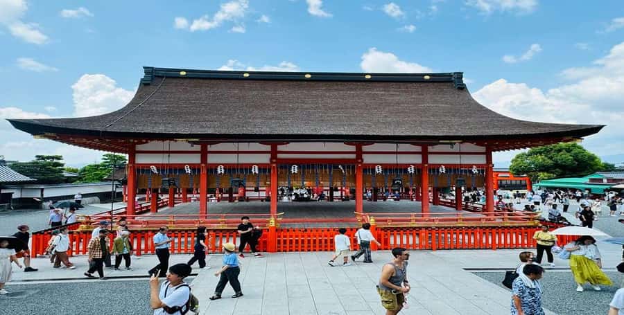 Kyoto:Private Tour/Luxury Vehicle with Guide & photographer - Why a private vehicle changes your Kyoto day