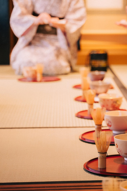 Kyoto: Tea Ceremony with Kimono and Photoshoot - A Kyoto tea ceremony with more than a costume change