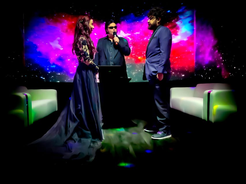 Las Vegas: Cosmic Space Wedding + Spectacular Photography - Getting to the chapel on Sunset Road