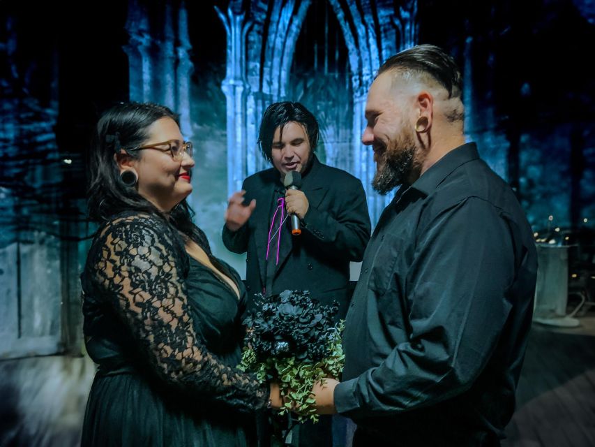 Las Vegas: Haunted House Wedding Ceremony + Photography - The wraparound video gives the ceremony its character