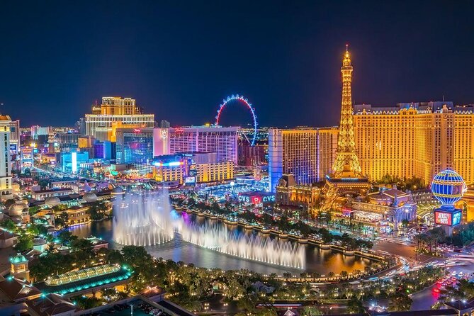 Las Vegas Strip by Super Stretch Limo with Personal Photographer - Key points at a glance