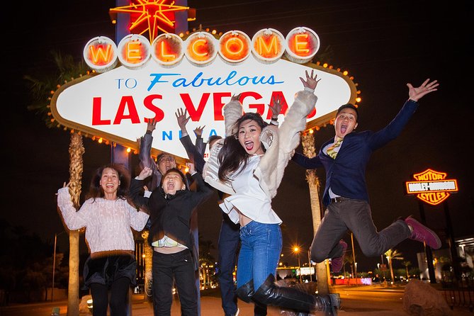 Las Vegas Strip by Super Stretch Limo with Personal Photographer - How the photography works