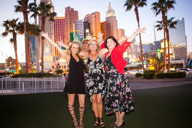 Las Vegas Strip by Super Stretch Limo with Personal Photographer - The Las Vegas Strip after dark