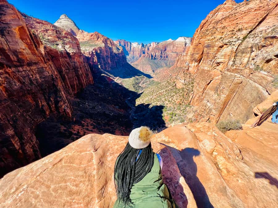 Las Vegas: VIP Guided Photography & Hiking Tour of Zion NP - Through the Carmel Tunnel