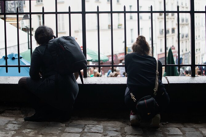 Learn the art of street photography in the heart of Montmartre! - Camera Choice, Smartphone Help, and a Tripod