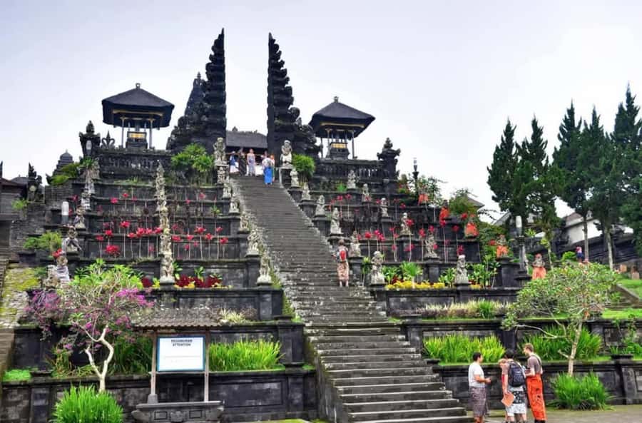 Lempuyang Gate Heaven: Best Famous Spots for Instagram - Tirta Gangga’s water gardens and carp ponds