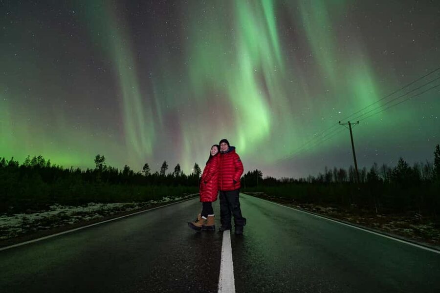 Levi: Best & Original Northern Lights Hunting & photography - First secret stop: a short walk and photo setup