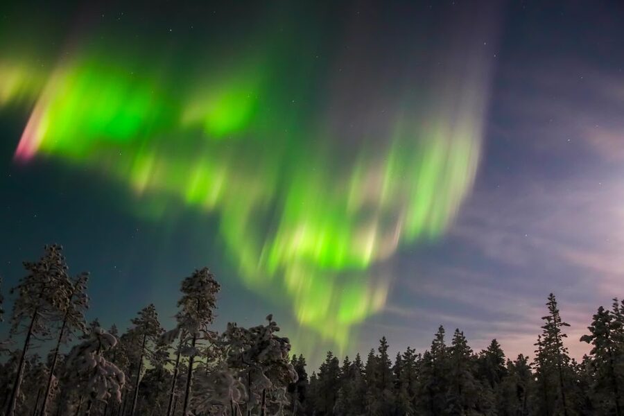 Levi: Northern Lights Hunting Photo Tour - Why the moving route matters