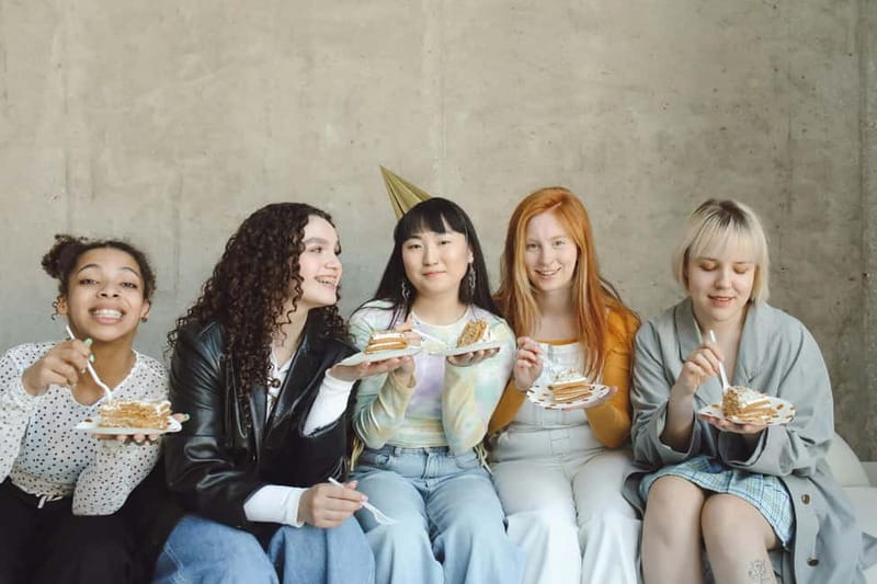 Lisbon: Bachelorette Party Photoshoot Tour - Who will enjoy this experience most