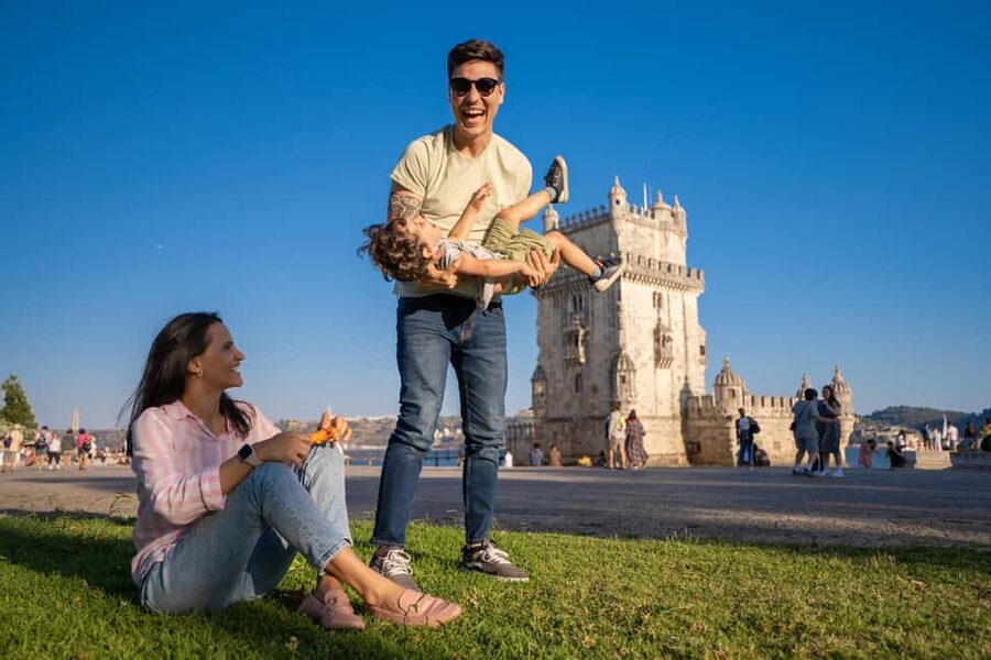Lisbon: Belem Photoshoot - What you receive after the shoot