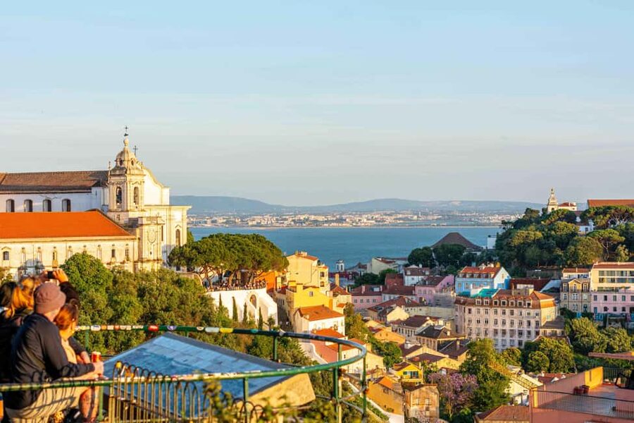 Lisbon by Night: Golden and Blue Hour Photography Walk - Should you book the Lisbon night photo walk?