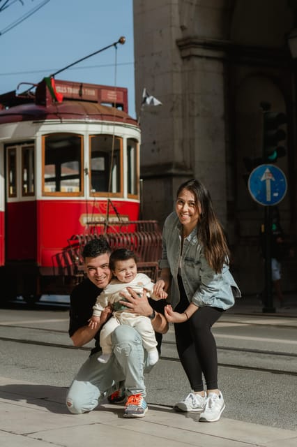 Lisbon: Cinematic Photoshoot with Local Photographer Guide - Santa Luzia and Portas do Sol viewpoints
