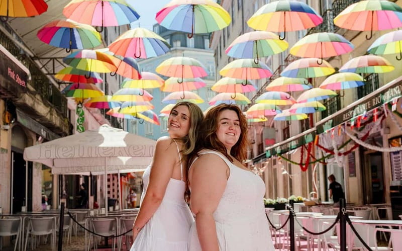 Lisbon: Instagram Hotspots Photoshoot - Pink Street’s bold color and graphic backdrop
