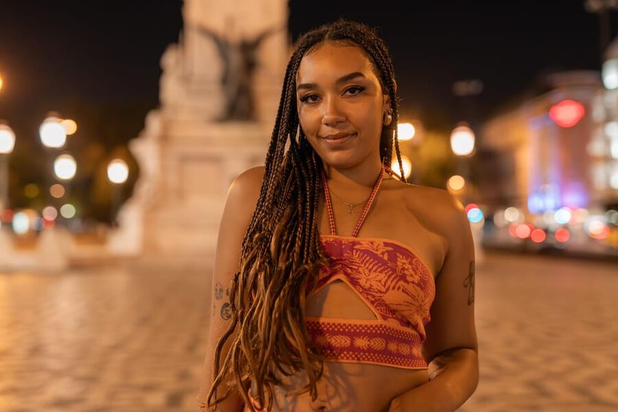Lisbon lights: A Cinematic Photoshoot at night - Meeting Renan in the Center of Lisbon