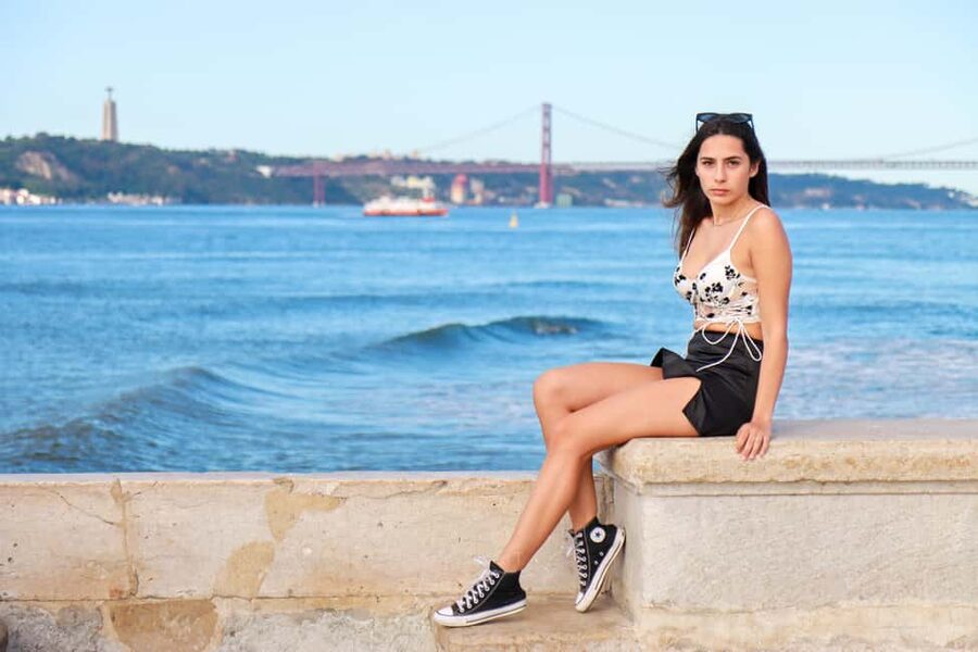 Lisbon: Photoshoot with a Professional Local Photographer - Sé de Lisboa and the road into Alfama