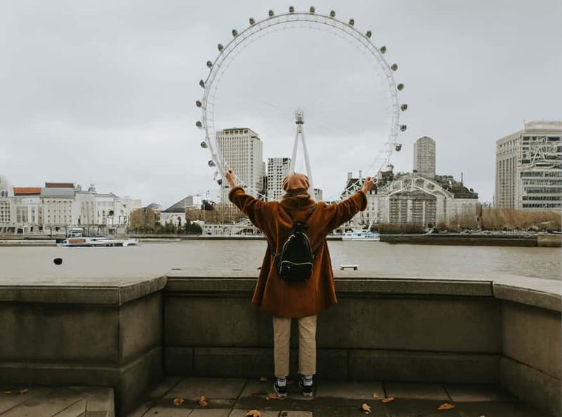 London: Private travel vacation photoshoot -Romantic Special - What this London photoshoot actually gives you