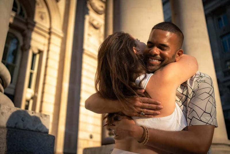 London: Private travel vacation photoshoot -Romantic Special - What you receive after the session