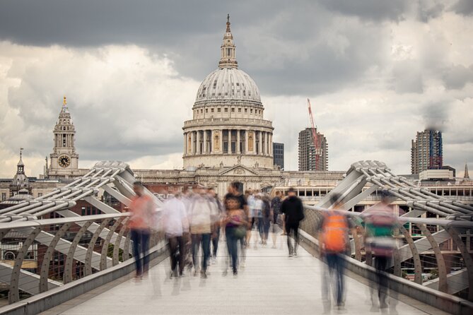 London through the lens: Iconic photo spots, hidden gems & food. - Key points to know before booking