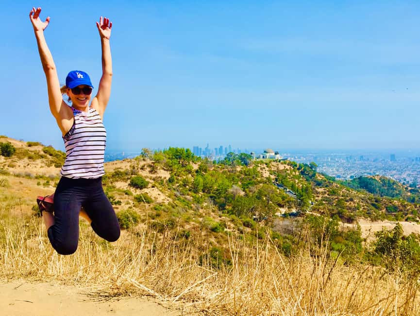 Los Angeles: Express Hollywood Sign Guided Walk & Photo Tour - Getting the classic sign photograph